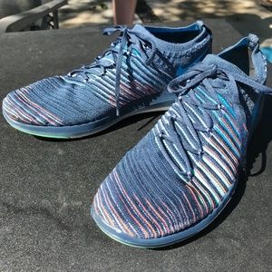 GUC Nike fly knit size 9